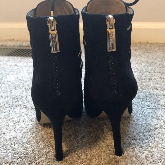 BCBG Generation black heeled booties - Picture 4 of 4